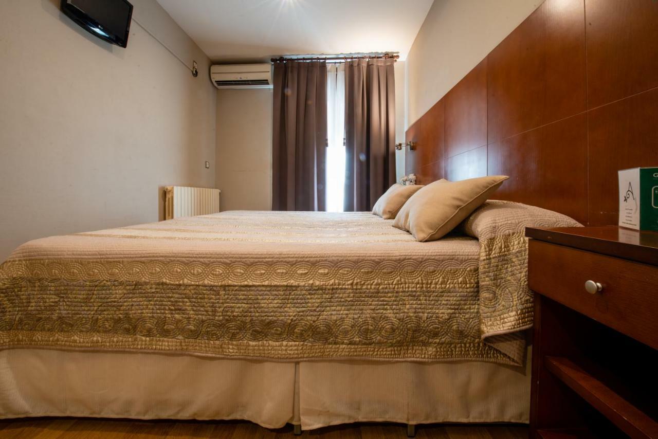Hotel El Acebo Jaca Exterior photo